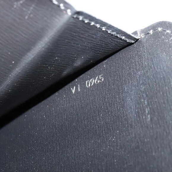 LOUIS VUITTON Epi Capuchin Shoulder Bag Black M52342 LV Auth 134584 - Picture 11 of 15